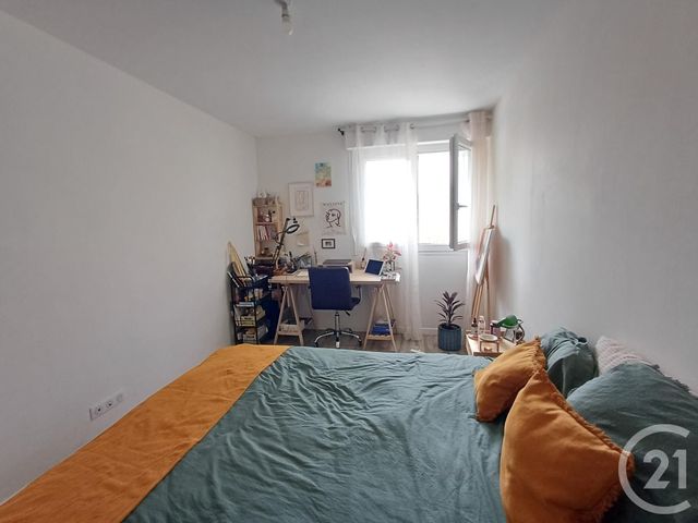Appartement F4 &agrave; louer - 3 pi&egrave;ces - 72,33 m2 - Chatellerault - 86 - POITOU-CHARENTES