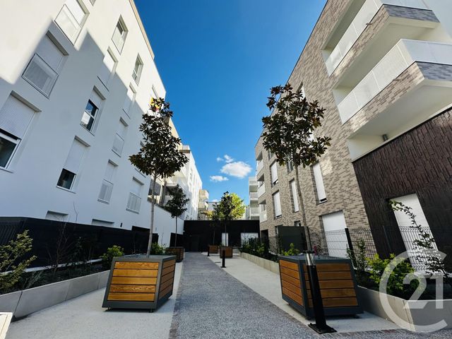Appartement F3 à vendre - 3 pièces - 66 m2 - Sartrouville - 78 - ILE-DE-FRANCE