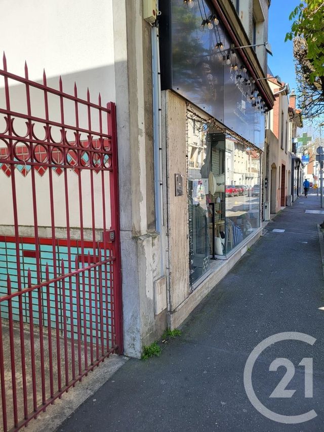 Local commercial à louer - 55.6 m2 - 78 - Yvelines