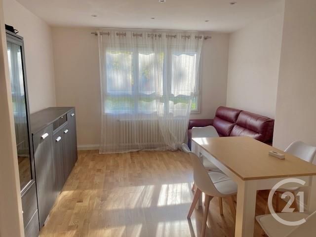 Appartement F3 &agrave; louer - 3 pi&egrave;ces - 52,24 m2 - Sartrouville - 78 - ILE-DE-FRANCE