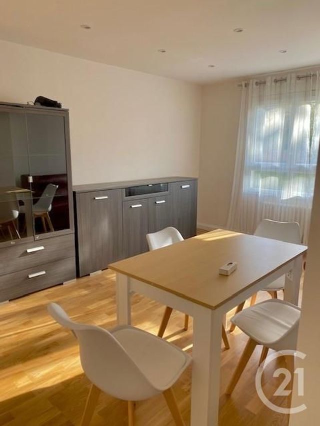 Appartement F3 &agrave; louer - 3 pi&egrave;ces - 52,24 m2 - Sartrouville - 78 - ILE-DE-FRANCE