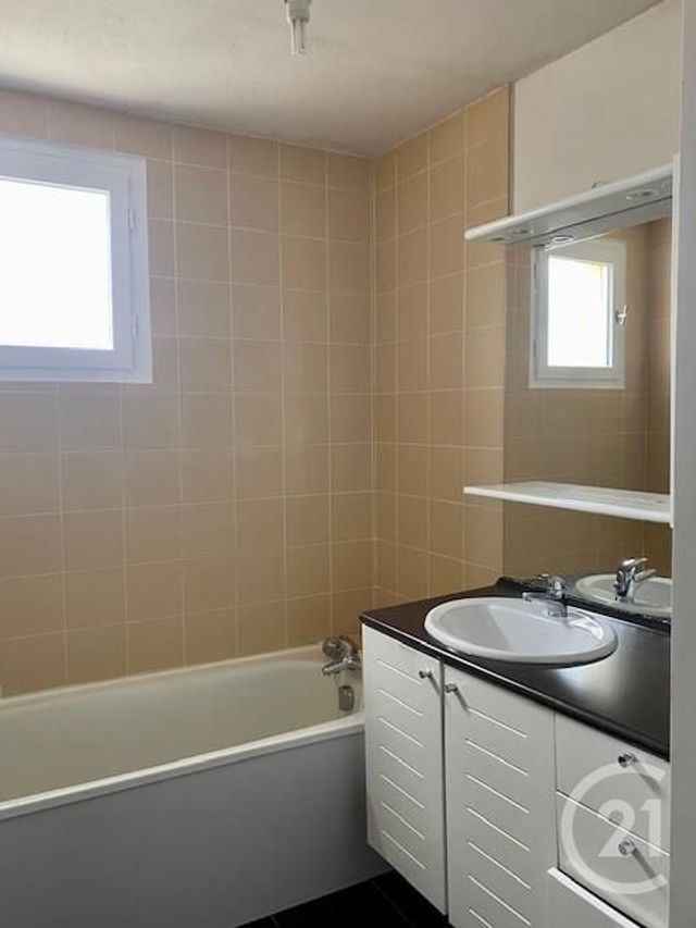 Appartement F3 à louer - 3 pièces - 67 m2 - Sartrouville - 78 - ILE-DE-FRANCE