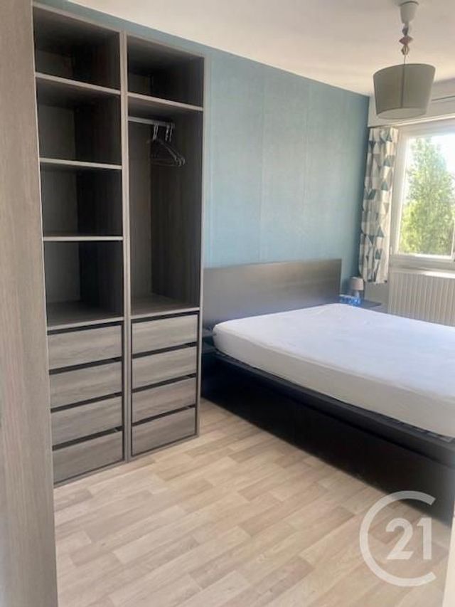 Appartement à louer - 3 pièces - 70,42 m2 - Sartrouville - 78 - ILE-DE-FRANCE