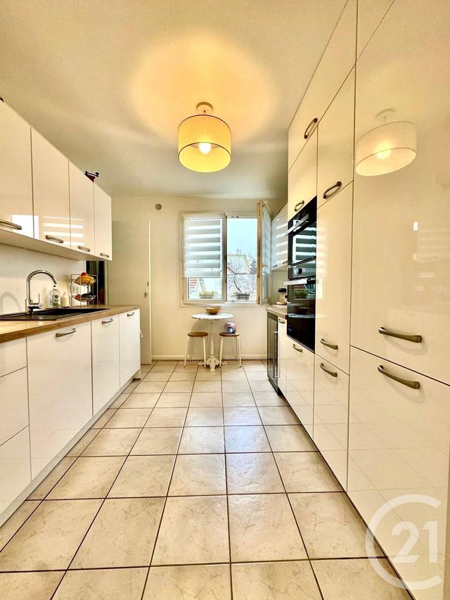 Appartement F4 &agrave; vendre - 4 pi&egrave;ces - 68,02 m2 - Sartrouville - 78 - ILE-DE-FRANCE