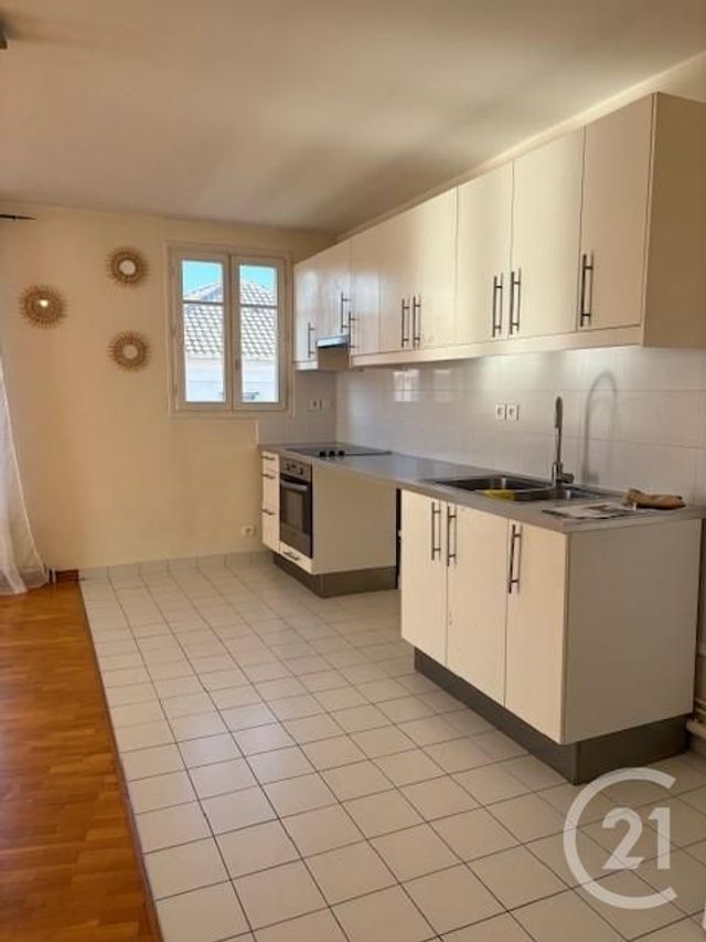 Appartement F3 &agrave; louer - 3 pi&egrave;ces - 58,31 m2 - Sartrouville - 78 - ILE-DE-FRANCE