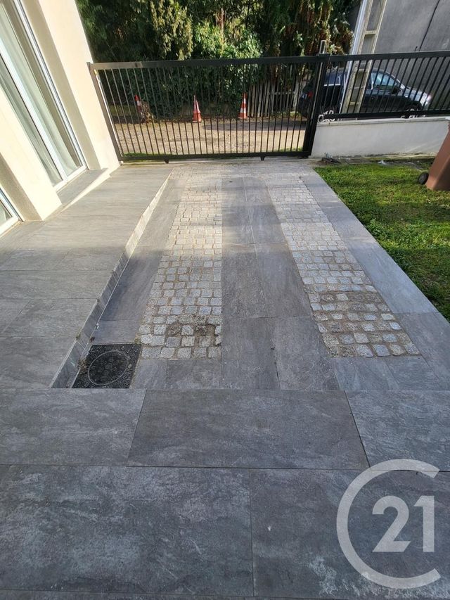 Maison &agrave; louer - 3 pi&egrave;ces - 76,47 m2 - Houilles - 78 - ILE-DE-FRANCE