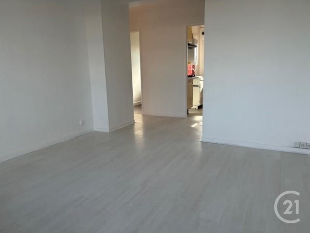 Appartement F3 &agrave; louer - 3 pi&egrave;ces - 55,30 m2 - Sartrouville - 78 - ILE-DE-FRANCE