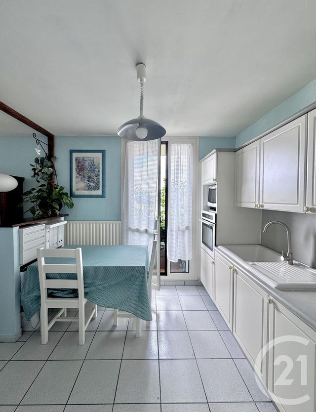 Appartement F4 &agrave; vendre - 4 pi&egrave;ces - 88,69 m2 - Sartrouville - 78 - ILE-DE-FRANCE