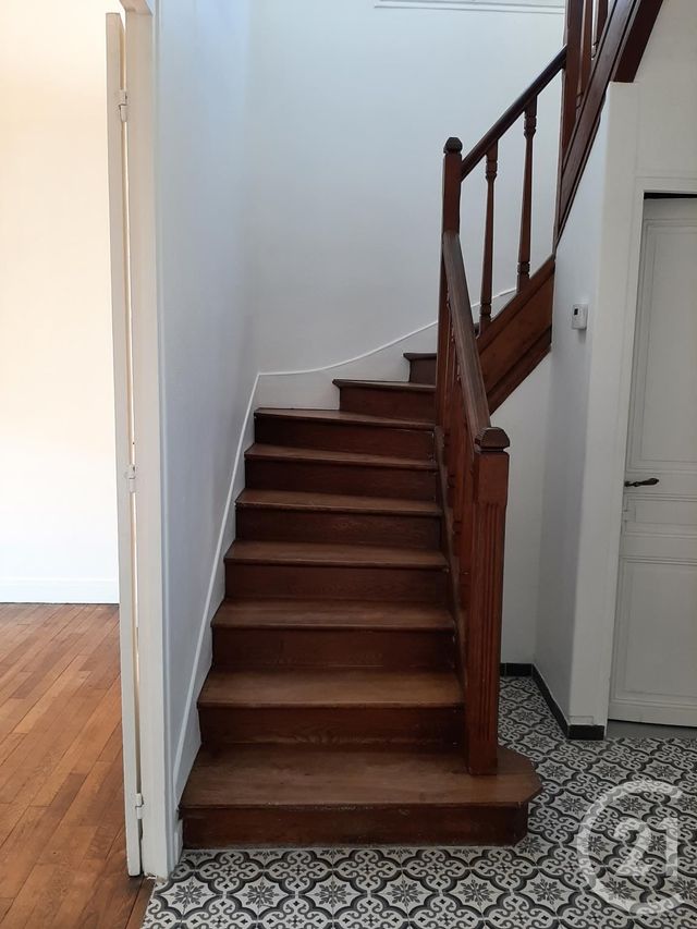 Maison &agrave; louer - 7 pi&egrave;ces - 125,35 m2 - Chatou - 78 - ILE-DE-FRANCE