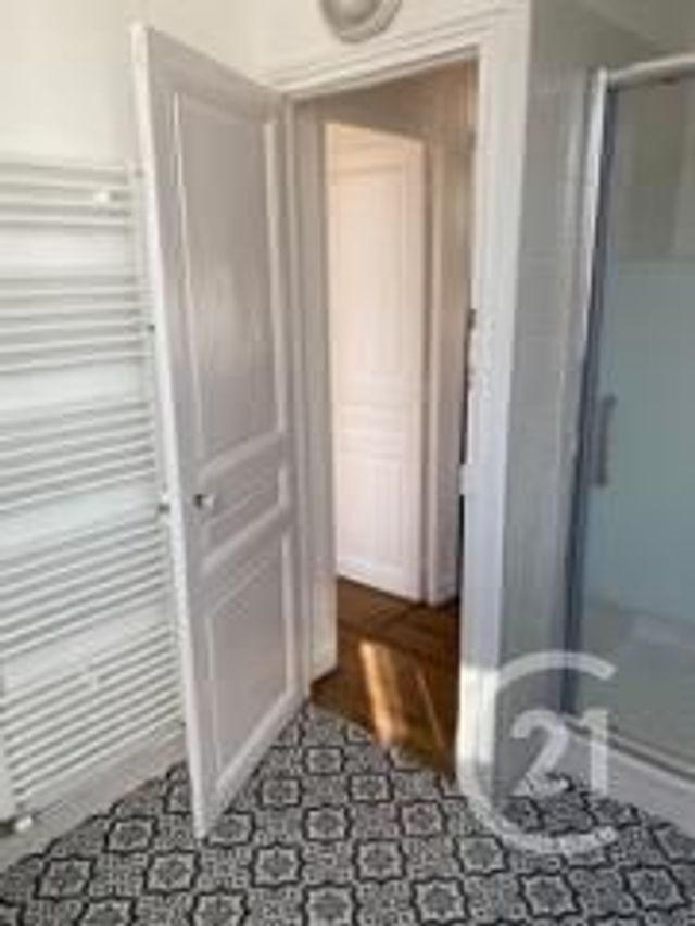 Maison &agrave; louer - 7 pi&egrave;ces - 125,35 m2 - Chatou - 78 - ILE-DE-FRANCE