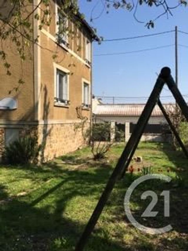Maison &agrave; louer - 7 pi&egrave;ces - 125,35 m2 - Chatou - 78 - ILE-DE-FRANCE