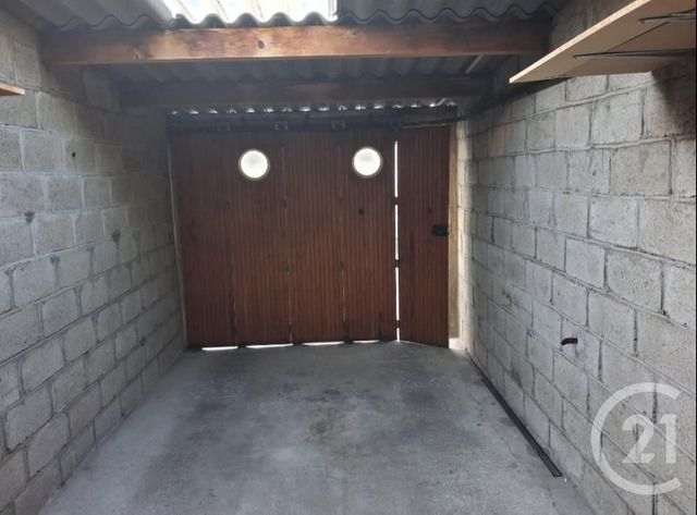 Parking &agrave; louer - 11 m2 - Sartrouville - 78 - ILE-DE-FRANCE