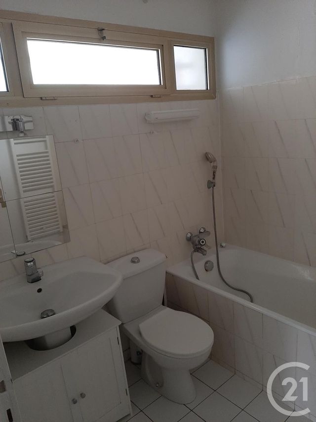 Appartement F1 &agrave; louer - 1 pi&egrave;ce - 29,42 m2 - Maisons Laffitte - 78 - ILE-DE-FRANCE