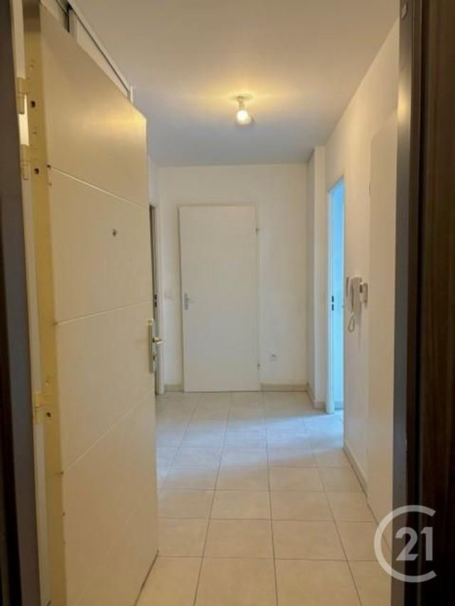 Appartement &agrave; louer - 3 pi&egrave;ces - 59 m2 - Sartrouville - 78 - ILE-DE-FRANCE