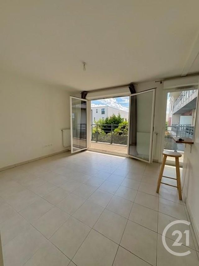 Appartement &agrave; louer - 3 pi&egrave;ces - 59 m2 - Sartrouville - 78 - ILE-DE-FRANCE