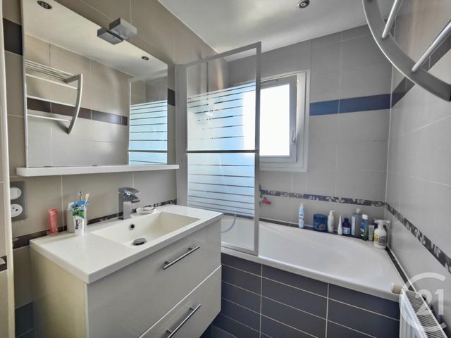 Appartement F4 &agrave; vendre - 4 pi&egrave;ces - 68,02 m2 - Sartrouville - 78 - ILE-DE-FRANCE