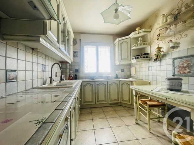Appartement F5 &agrave; vendre - 5 pi&egrave;ces - 87 m2 - Sartrouville - 78 - ILE-DE-FRANCE