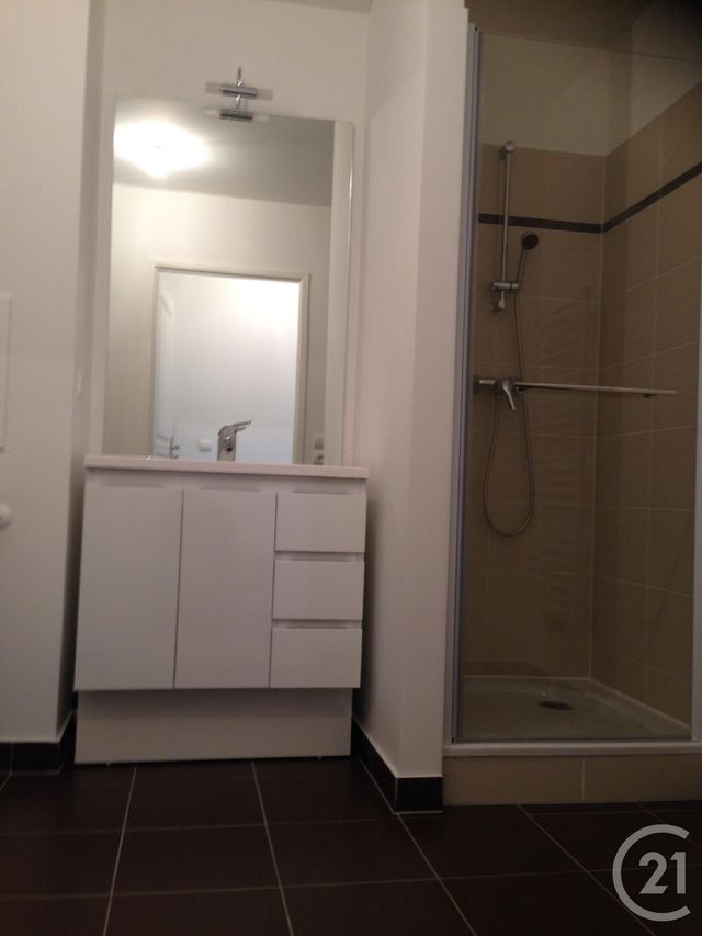 Appartement &agrave; louer - 2 pi&egrave;ces - 56,25 m2 - Sartrouville - 78 - ILE-DE-FRANCE