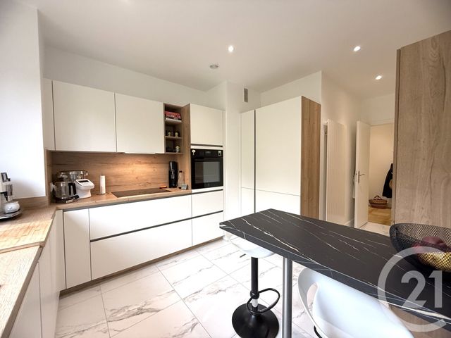 Appartement F5 à vendre - 5 pièces - 122,83 m2 - Le Mesnil Le Roi - 78 - ILE-DE-FRANCE