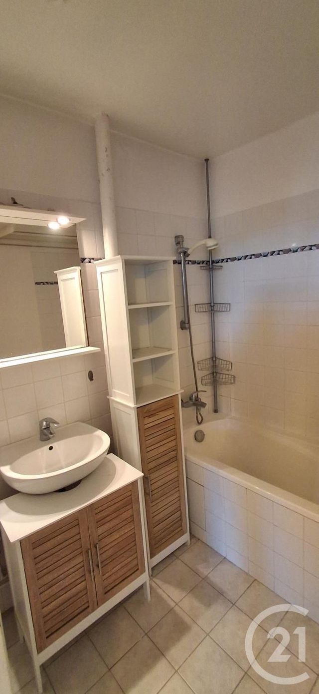 Appartement F3 &agrave; louer - 3 pi&egrave;ces - 49,75 m2 - Maisons Laffitte - 78 - ILE-DE-FRANCE