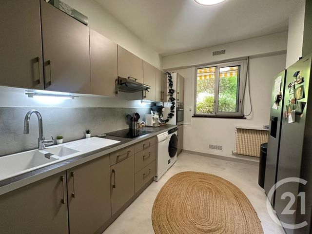 Appartement F2 à vendre - 2 pièces - 65 m2 - Le Mesnil Le Roi - 78 - ILE-DE-FRANCE