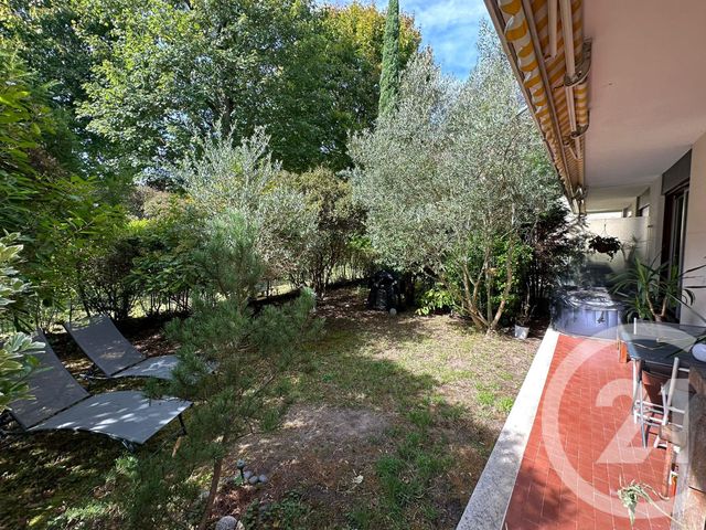 Appartement F2 à vendre - 2 pièces - 65 m2 - Le Mesnil Le Roi - 78 - ILE-DE-FRANCE