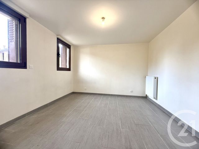 Appartement F2 à vendre - 2 pièces - 28,48 m2 - Le Mesnil Le Roi - 78 - ILE-DE-FRANCE