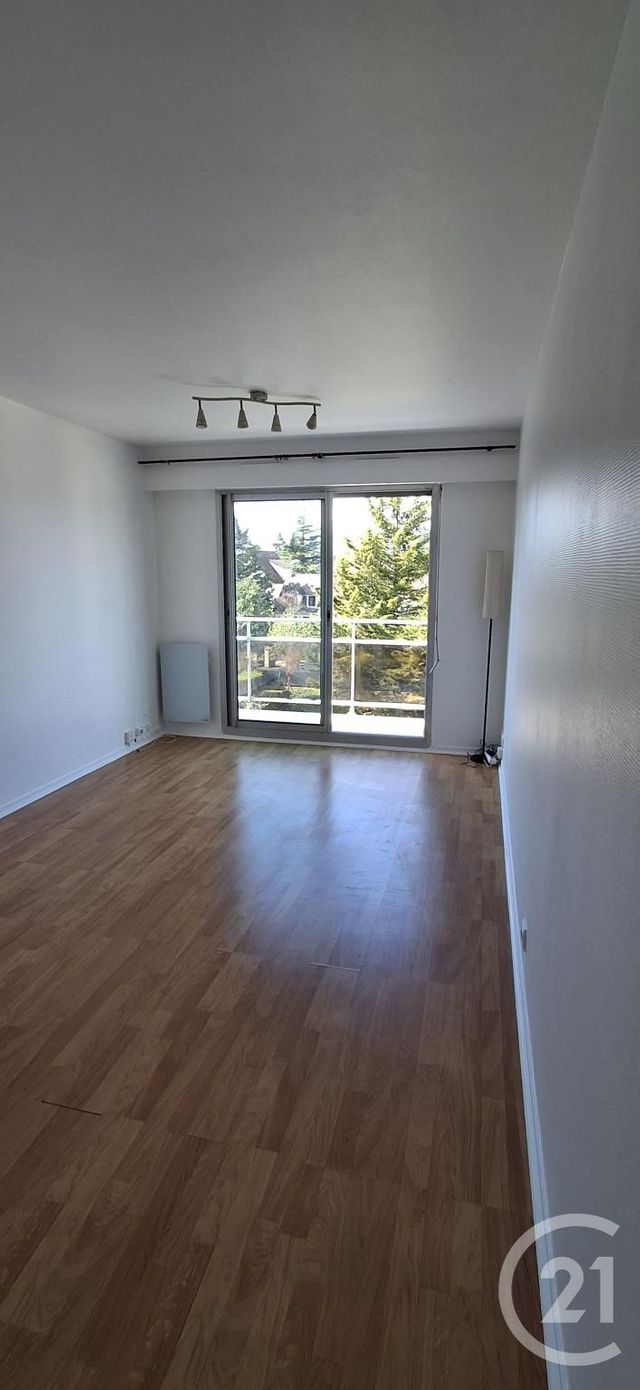 Appartement Studio &agrave; louer - 1 pi&egrave;ce - 28 m2 - Maisons Laffitte - 78 - ILE-DE-FRANCE