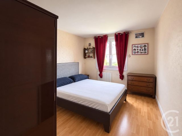Appartement F4 &agrave; vendre - 4 pi&egrave;ces - 69,59 m2 - Le Mesnil Le Roi - 78 - ILE-DE-FRANCE
