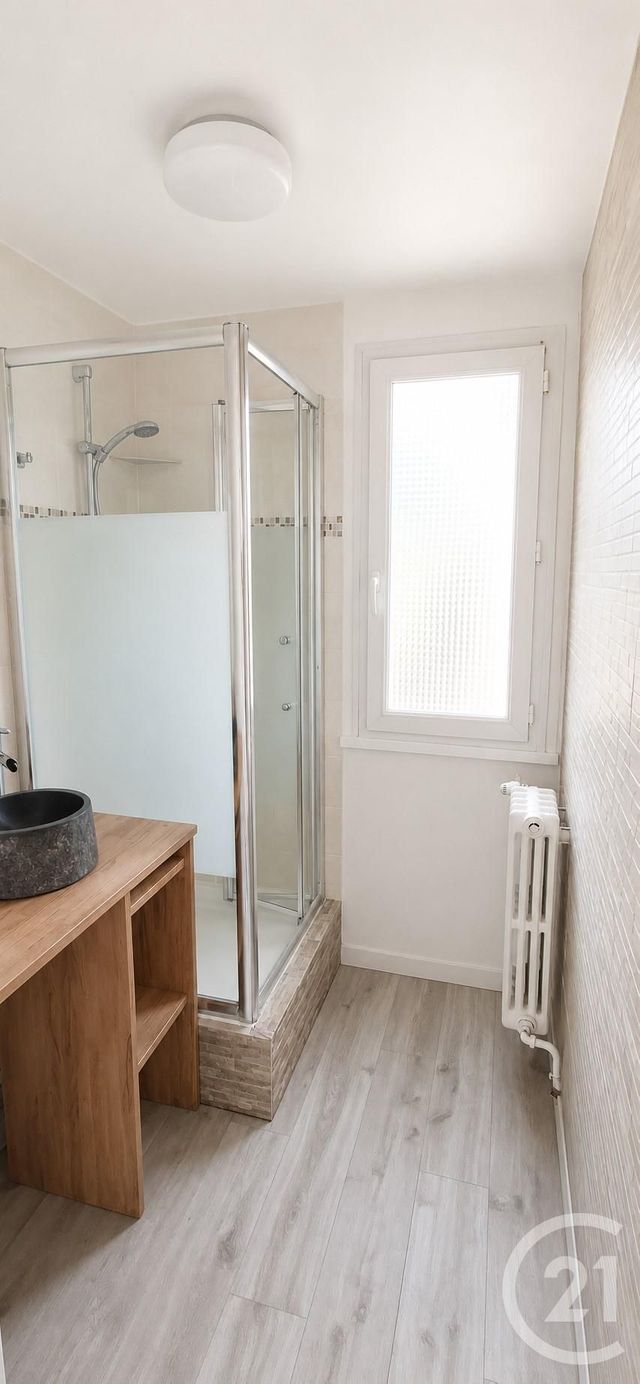 Appartement &agrave; louer - 3 pi&egrave;ces - 53,30 m2 - Maisons Laffitte - 78 - ILE-DE-FRANCE