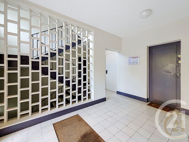 Appartement &agrave; vendre - 2 pi&egrave;ces - 42,65 m2 - Mont St Aignan - 76 - HAUTE-NORMANDIE