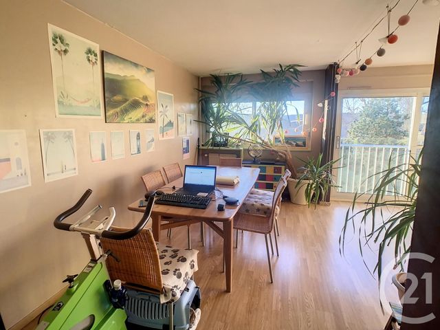 Appartement F3 &agrave; louer - 4 pi&egrave;ces - 83,90 m2 - Deville Les Rouen - 76 - HAUTE-NORMANDIE