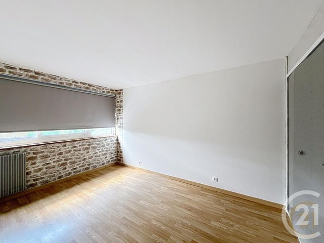 Appartement F3 &agrave; louer - 4 pi&egrave;ces - 83,90 m2 - Deville Les Rouen - 76 - HAUTE-NORMANDIE