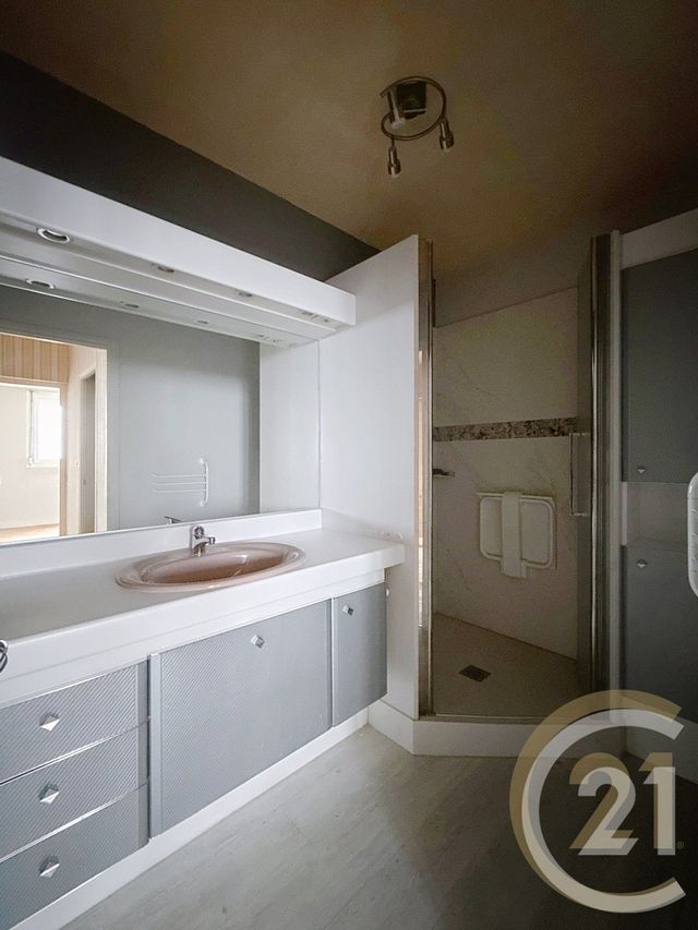 Appartement F4 &agrave; vendre - 4 pi&egrave;ces - 77,43 m2 - Maromme - 76 - HAUTE-NORMANDIE