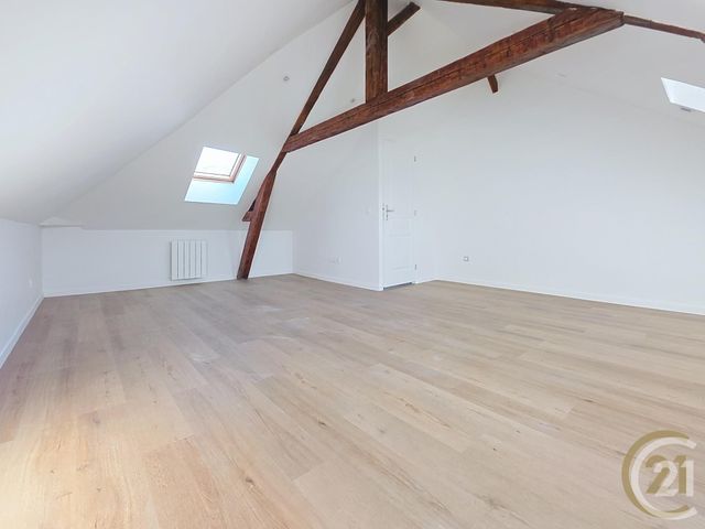 Maison &agrave; louer - 5 pi&egrave;ces - 76,90 m2 - Deville Les Rouen - 76 - HAUTE-NORMANDIE