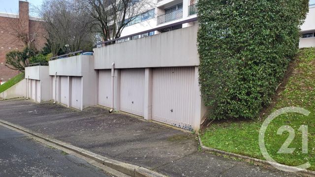 Parking à vendre - 13,50 m2 - Deville Les Rouen - 76 - HAUTE-NORMANDIE