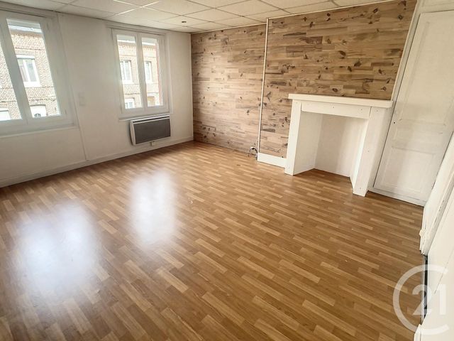 Maison &agrave; louer - 4 pi&egrave;ces - 81,28 m2 - Malaunay - 76 - HAUTE-NORMANDIE