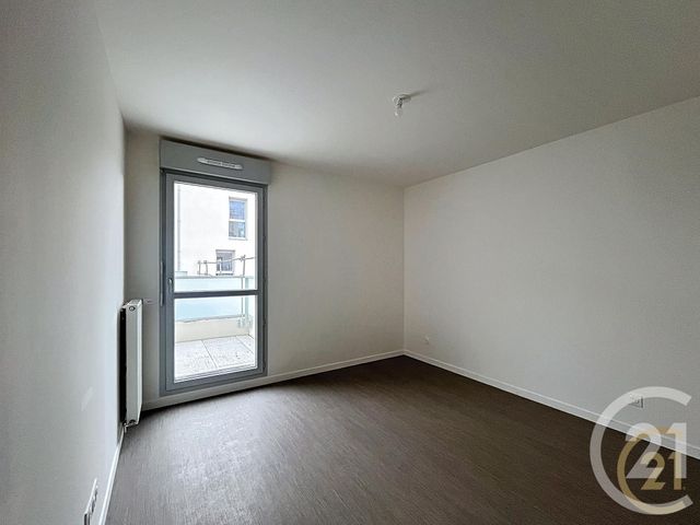 Appartement F3 &agrave; louer - 3 pi&egrave;ces - 58,67 m2 - Deville Les Rouen - 76 - HAUTE-NORMANDIE