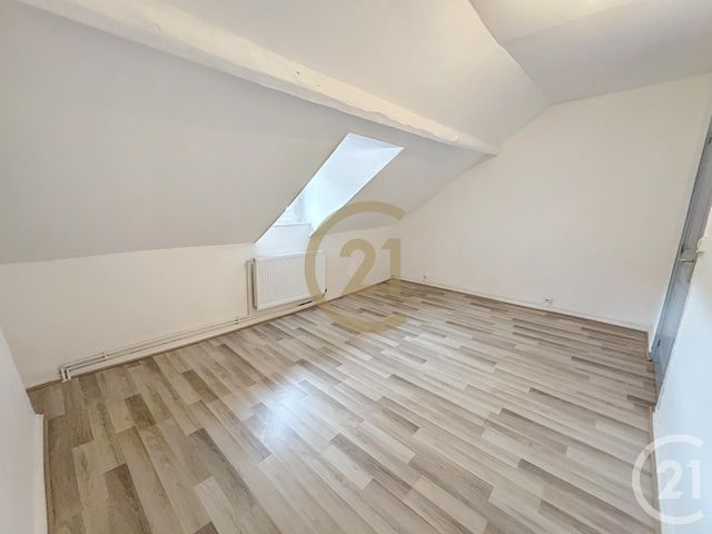 Maison &agrave; louer - 3 pi&egrave;ces - 66,15 m2 - Deville Les Rouen - 76 - HAUTE-NORMANDIE