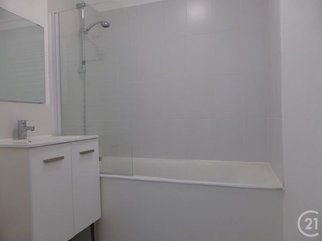 Appartement F2 à louer - 2 pièces - 51,49 m2 - Deville Les Rouen - 76 - HAUTE-NORMANDIE