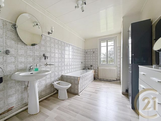 Maison &agrave; vendre - 7 pi&egrave;ces - 155 m2 - Le Trait - 76 - HAUTE-NORMANDIE