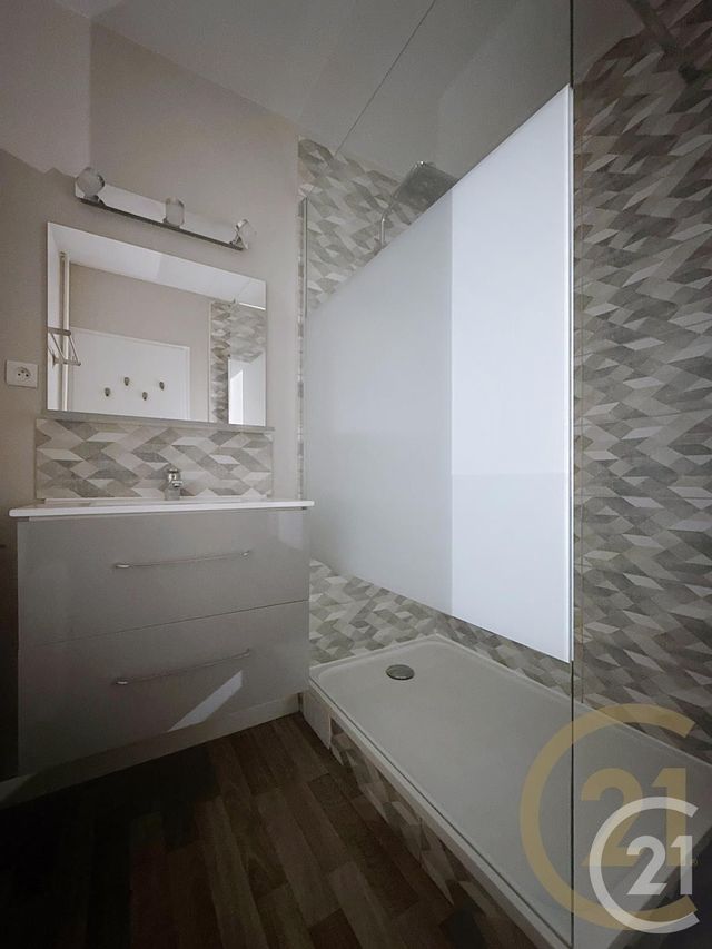 Appartement T3 &agrave; vendre - 3 pi&egrave;ces - 66,39 m2 - Deville Les Rouen - 76 - HAUTE-NORMANDIE