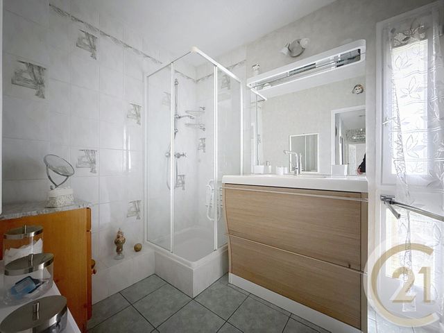 Appartement T4 &agrave; vendre - 4 pi&egrave;ces - 85,03 m2 - Deville Les Rouen - 76 - HAUTE-NORMANDIE