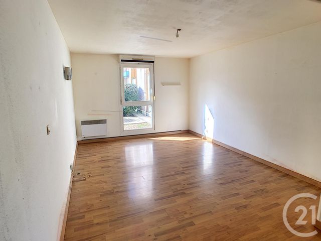 Appartement F2 &agrave; louer - 2 pi&egrave;ces - 40,10 m2 - Deville Les Rouen - 76 - HAUTE-NORMANDIE
