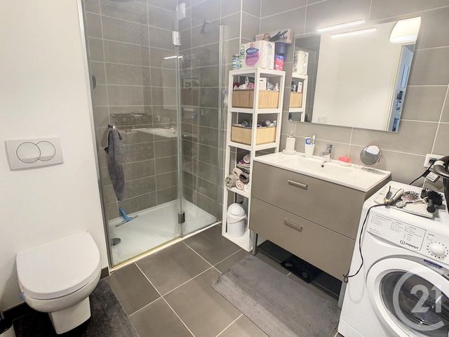 Appartement F2 &agrave; louer - 2 pi&egrave;ces - 39,75 m2 - Le Houlme - 76 - HAUTE-NORMANDIE