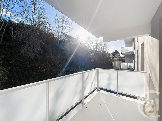 Appartement T3 &agrave; louer - 3 pi&egrave;ces - 61,06 m2 - Deville Les Rouen - 76 - HAUTE-NORMANDIE