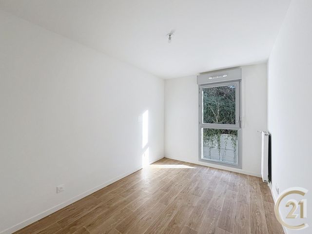 Appartement T3 &agrave; louer - 3 pi&egrave;ces - 61,06 m2 - Deville Les Rouen - 76 - HAUTE-NORMANDIE