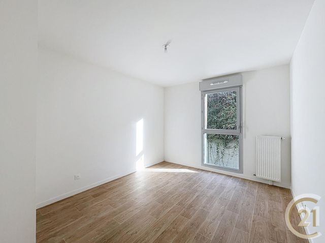 Appartement T3 &agrave; louer - 3 pi&egrave;ces - 61,06 m2 - Deville Les Rouen - 76 - HAUTE-NORMANDIE