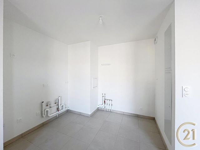 Appartement T2 &agrave; louer - 2 pi&egrave;ces - 45,17 m2 - Deville Les Rouen - 76 - HAUTE-NORMANDIE