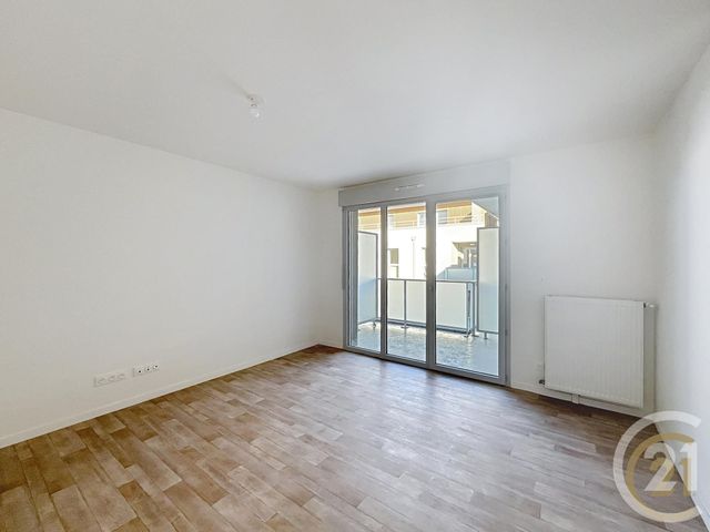 Appartement &agrave; louer - 2 pi&egrave;ces - 41,72 m2 - Deville Les Rouen - 76 - HAUTE-NORMANDIE